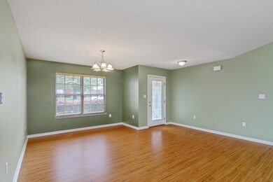 154 Conquest Ave-03
