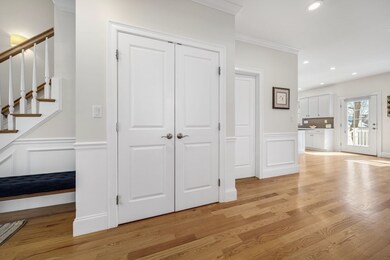 22 Sheridan Cir, Winchester, MA 01890 - photo 3