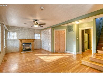 261 SW 2nd St, Pilot Rock, OR 97868 - photo 3