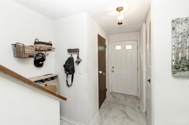 2954 Mossy Brink Ct unit 40, Maineville, OH 45039 - photo 3