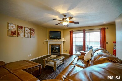 4509 N Tallgrass Ln unit 102, Peoria, IL 61615 - photo 7