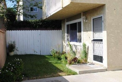 2707 Carnegie Ln unit 2, Redondo Beach, CA 90278 - photo 2