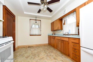 1831 Ferguson St, Schenectady, NY 12303 - photo 3