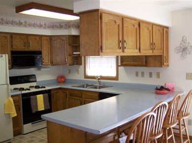 4334 N Armand Ave, La Porte, IN 46350 - photo 3