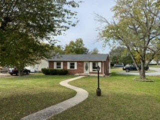 1047 Fairfield Pike, Shelbyville, TN 37160 - photo 2
