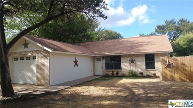 909 N Bishop St, San Marcos, TX 78666 - photo 3