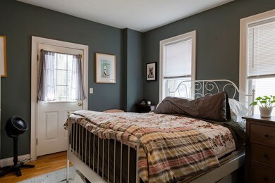 135 Florence St unit 135, Roslindale, MA 02131 - photo 6