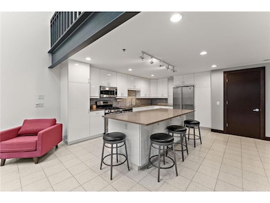 214 4th St E unit 213, Saint Paul, MN 55101 - photo 4