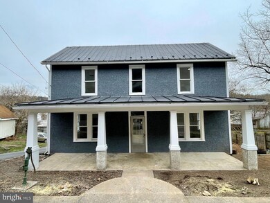 364 Wilkes St, Berkeley Springs, WV 25411 - photo 3