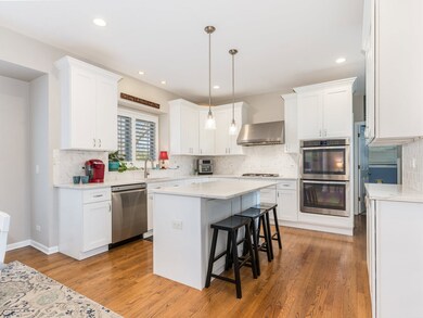 2607 Hoddam Rd, Naperville, IL 60564 - photo 7