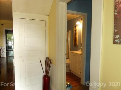 257 Jefferson St, Statesville, NC 28677 - photo 4
