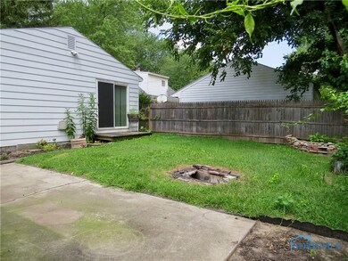 6104 Clover Ln, Toledo, OH 43623 - photo 2