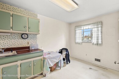 5 Wyoming Dr, Hazlet, NJ 07730 - photo 7