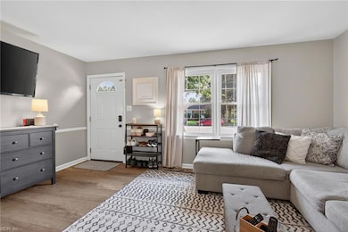 178 Colony Rd, Newport News, VA 23602 - photo 3