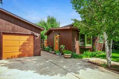 112 River View Rd-001