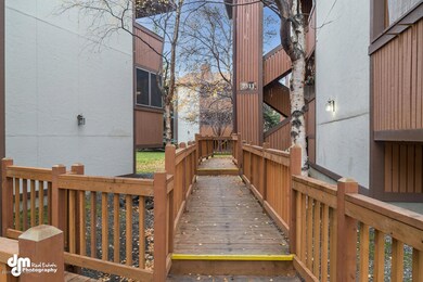 7311 Huntsmen 22C Anchorage AK-large-003
