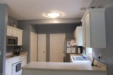 Kitchen with Jen-aire range