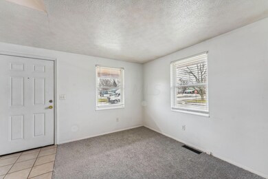 7-web-or-mls-5639-maple-canyon-ave