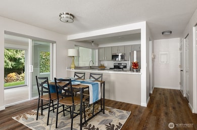 566 Creekside Terrace unit 101, Langley, WA 98260 - photo 6