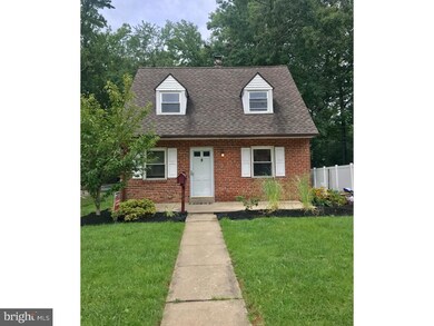 883 Quince Ln, Secane, PA 19018 - photo 2