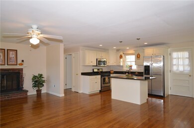 7 Howland St, Warren, RI 02885 - photo 4