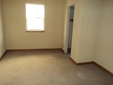 1522 Pearl St, Anderson, IN 46016 - photo 6