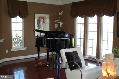 8751 Boulder Ridge Rd, Laurel, MD 20723 - photo 3