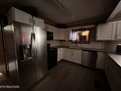 63 Dooley Ct, Crossville, TN 38555 - photo 6