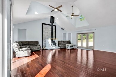 Spacious Living Room