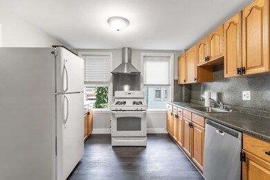 8-10 Hanna St unit 8, Quincy, MA 02169 - photo 2