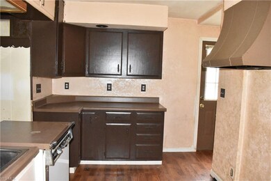 246 West St, Conneaut, OH 44030 - photo 7