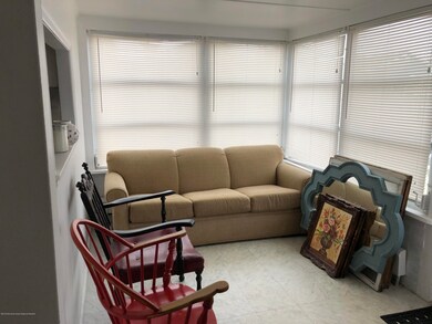 porch 103
