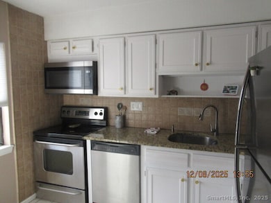 217 Monticello Dr unit 217, Branford, CT 06405 - photo 4