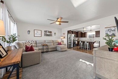 1073 Weatherstone Ln, Howell, MI 48843 - photo 6