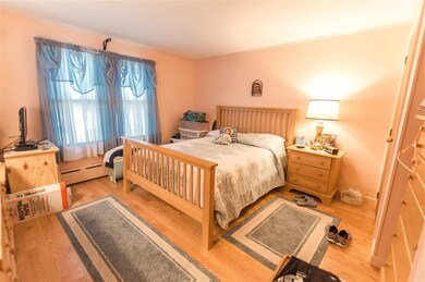 35 Garfield St, Manchester, NH 03103 - photo 5