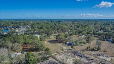 9.9 Acres!