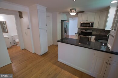 8088 Winding Way Ct, Springfield, VA 22153 - photo 4