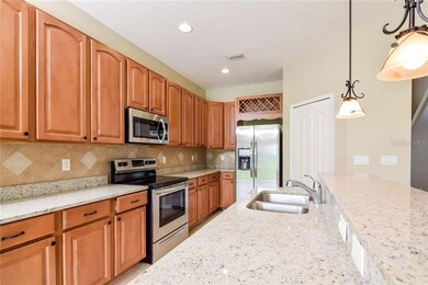 9829 Jasmine Brook Cir, Land O Lakes, FL 34638 - photo 4
