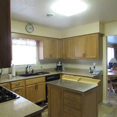 119 N Henry St, New Haven, IN 46774 - photo 3