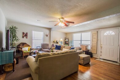 734 Wilken St, Houston, TX 77008 - photo 5