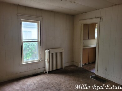 512 E Walnut St, Hastings, MI 49058 - photo 5