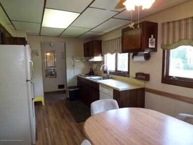 42 Stanford Dr, Hazlet, NJ 07730 - photo 5