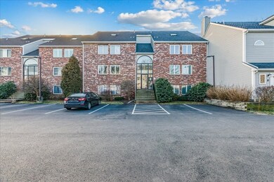 118 Burkhall St unit T, South Weymouth, MA 02190 - photo 2