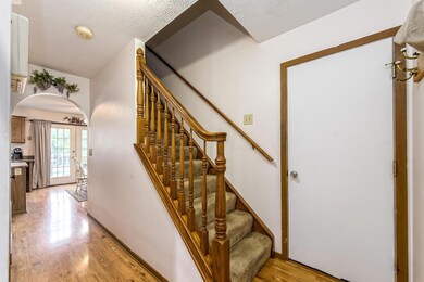 1367 Stanwix Ct, Columbus, OH 43223 - photo 6