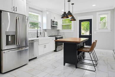 137 Rock Spring Rd, Stamford, CT 06906 - photo 5