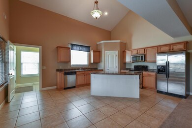 102 Corcoran Dr int-5