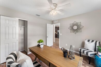 9729 Kline Rd, Jacksonville, FL 32246 - photo 7