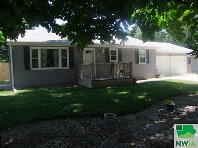 406 Locust St, Aurelia, IA 51005 - photo 6