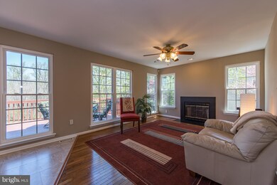 9518 Meadows Farms Dr, Owings Mills, MD 21117 - photo 7