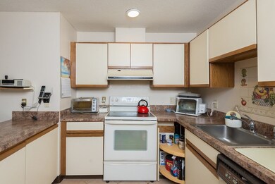 85 Whitman St unit 112, East Weymouth, MA 02189 - photo 7